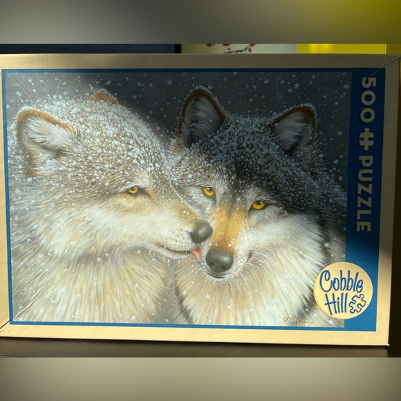 [Free add on item] Cobble Hill 500 piece puzzle, wolves in winter snow - Picture 2 of 3